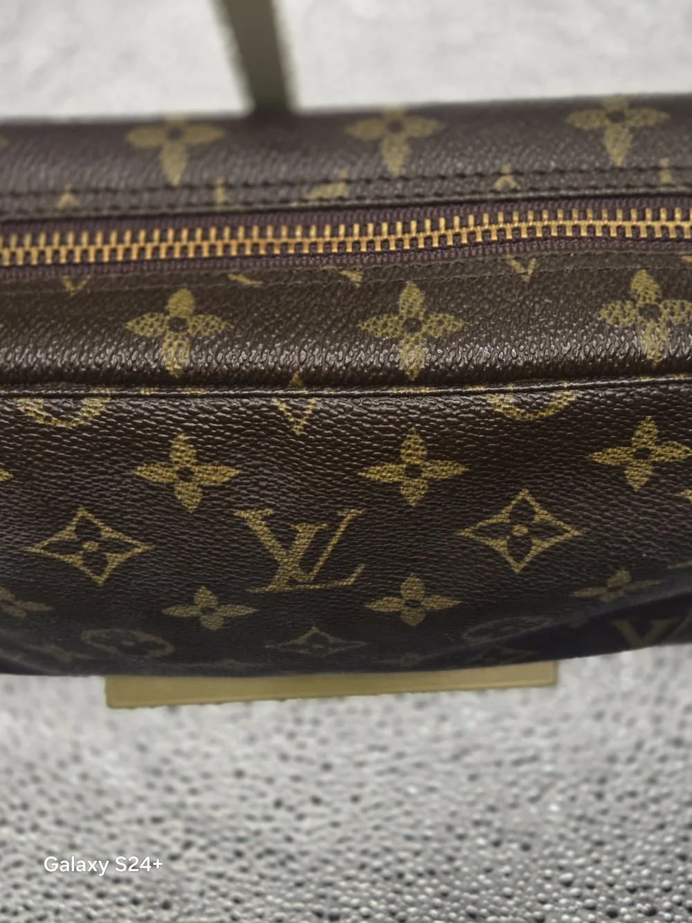 ✨ Authentic Louis Vuitton Monogram Cosmetic Pouch PM ✨